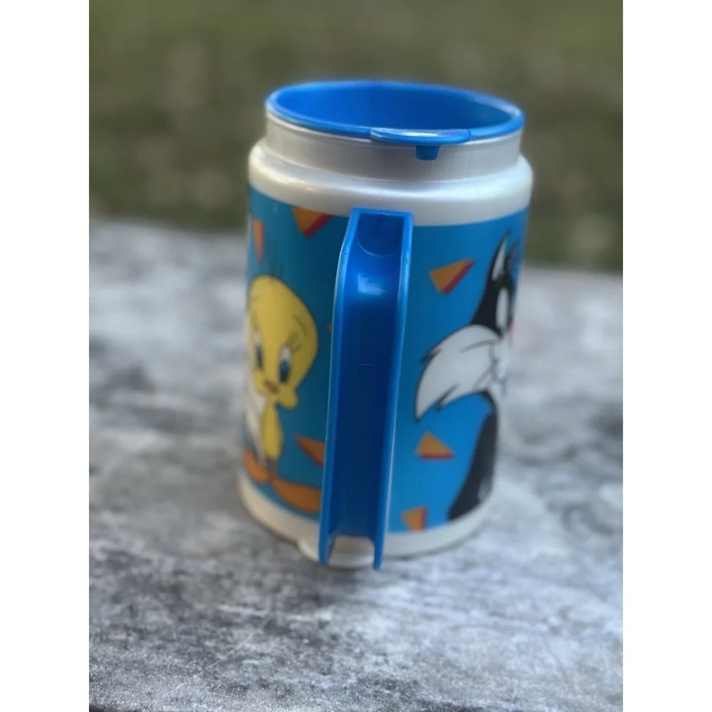 VTG Looney Toons Plastic Tumbler Cup 1994 Warner Brothers Sylvester Tweety Bird